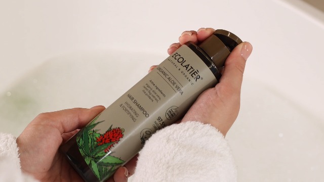 CHAMPÚ HIDRANTE Y FORTALIZANTE -ALOE VERA