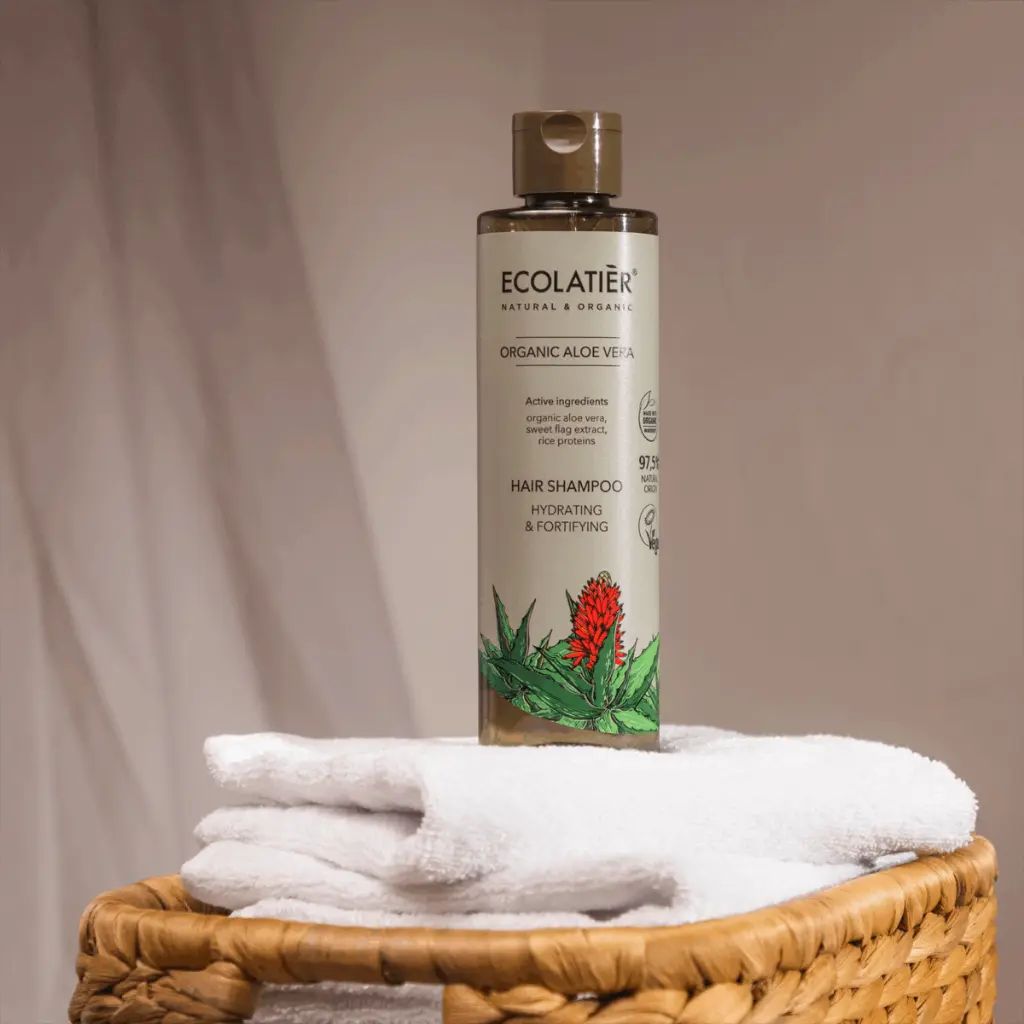 CHAMPÚ HIDRANTE Y FORTALIZANTE -ALOE VERA